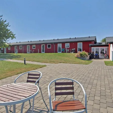 Lägenhet Magnus - 6km From The Sea In Bornholm By Interhome